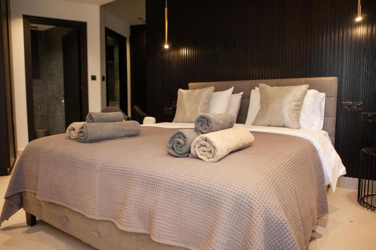 Raam Luxury Suites 拉纳卡 外观 照片